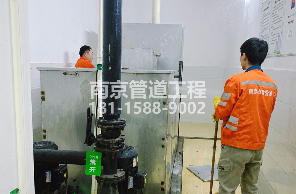 302吴边隔油设备清洗